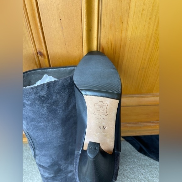 New Bally Vintage 80's Gray Suede Leather Tall Heeled Boots w/ Applique US 6    - Picture 5 of 13